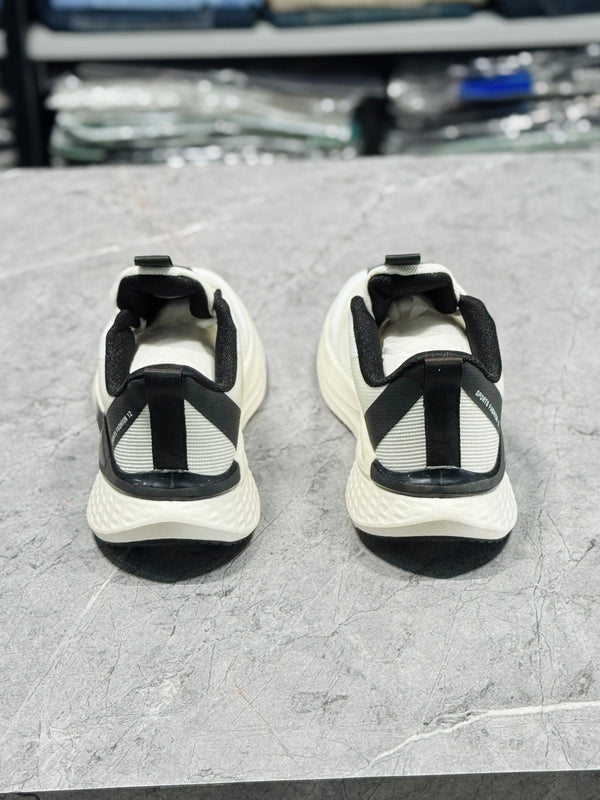 FA KMS-70 WHITE IMPOTED SPORTS SHOES