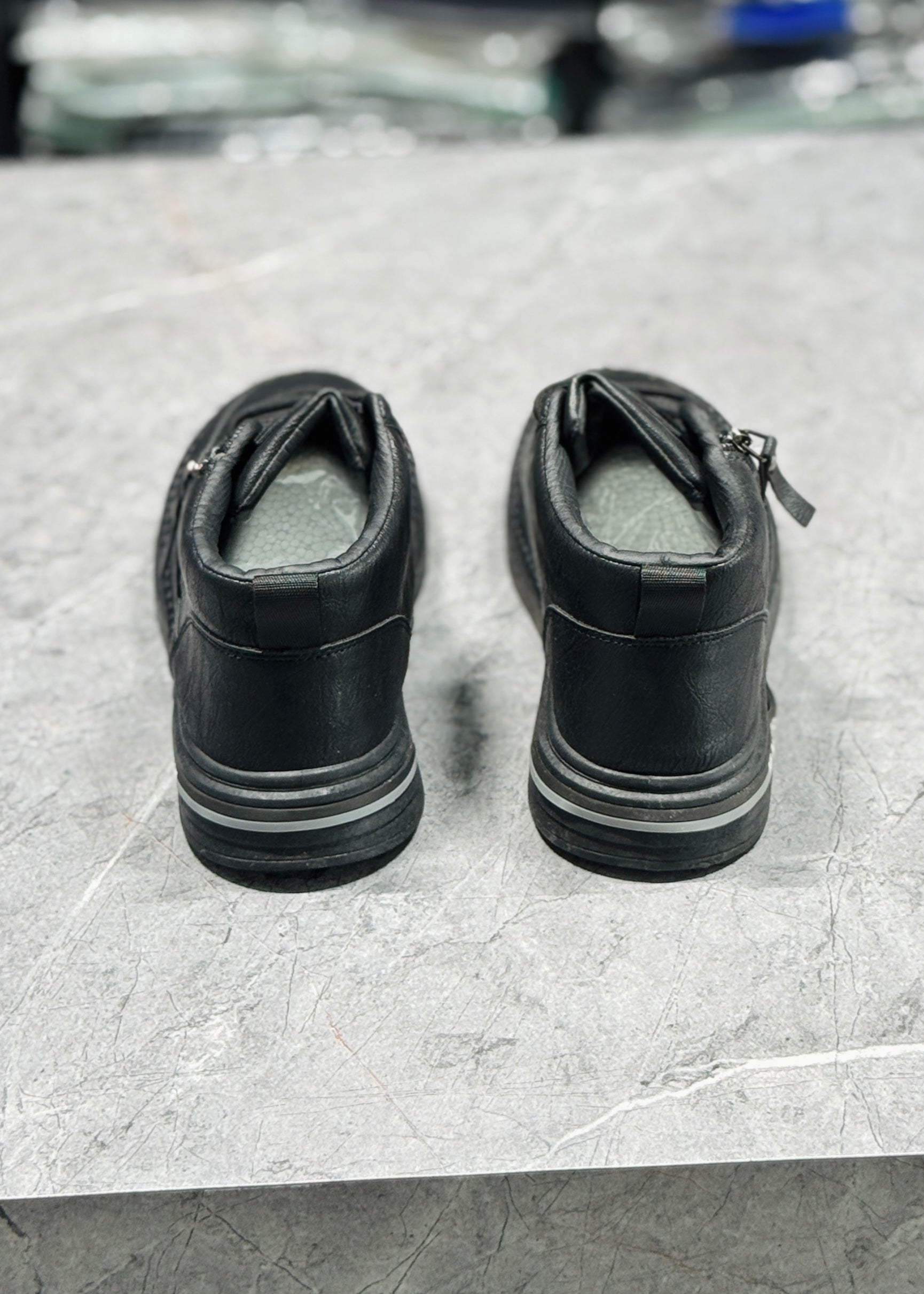 FA MB-250 SNEAKERS