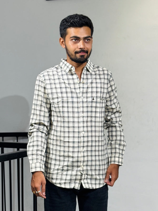 GNT-C1112 CLASSIC LOOK BLACK SHIRT