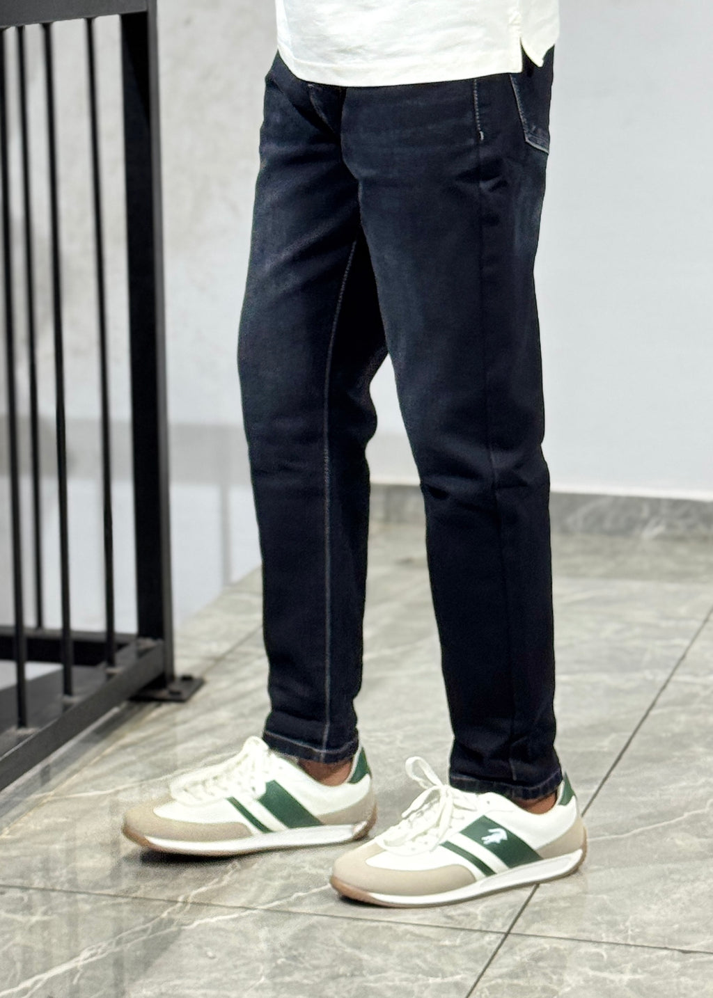 LYF DENIM 320 Impoted Slim Fit Ankle Length