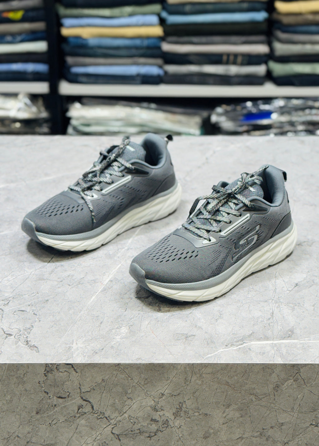 RUN GR-07 D.GREY COMFORT SHOES